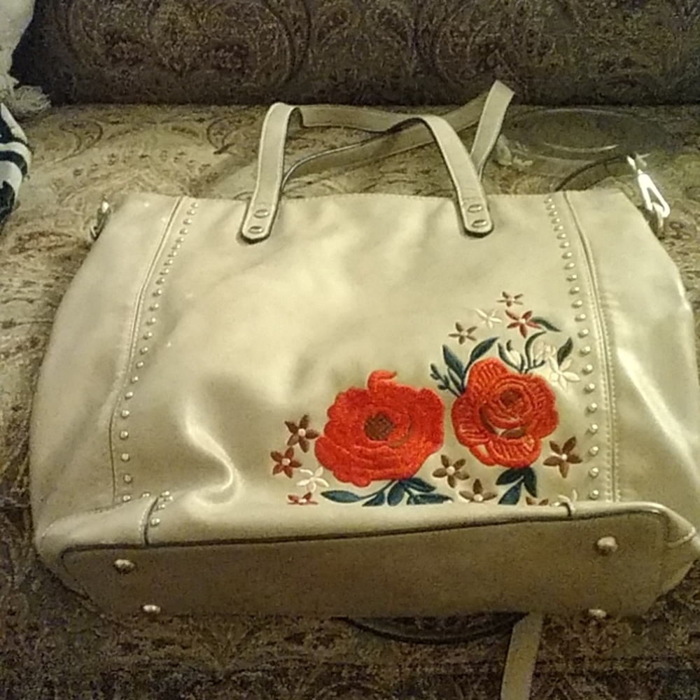 Purse Floral Design Beige, Red, Green. Large shoulder bag . Inside is quite larg